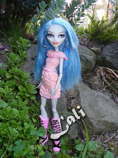 Monster High - háčkované šatičky — foto 2