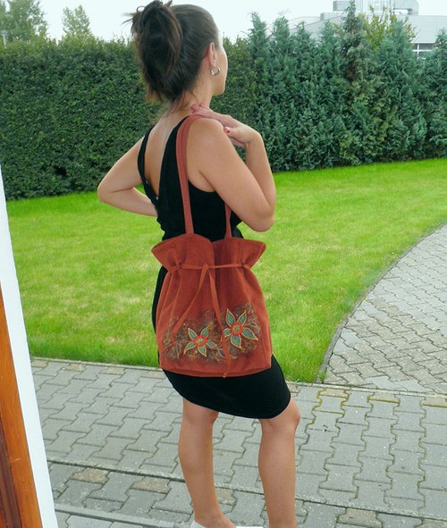 V sytých tónech — foto 6
