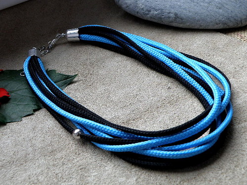 Blue-black - modročerný náhrdelník — foto 2