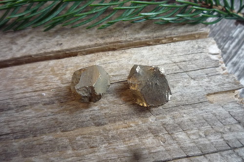 2x pyrit, pentadodekaedr č.L5805 — foto 2