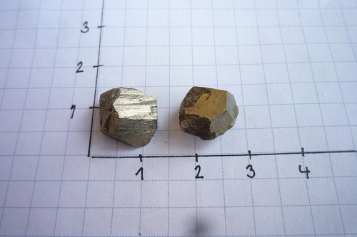 2x pyrit, pentadodekaedr č.L5805 — foto 4