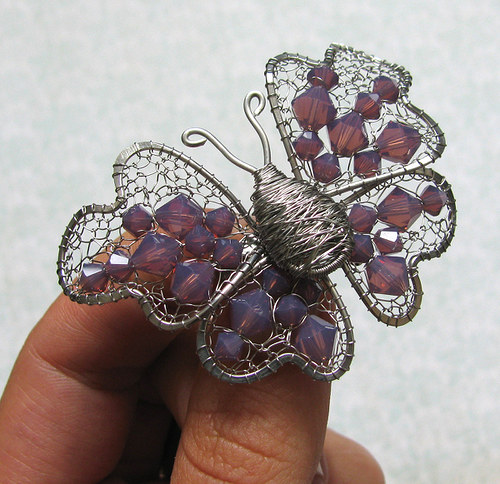 Motýl- brož Swarovski "Violet opal" — foto 2