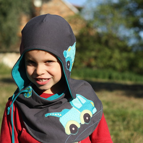 Nákrčník s auťákem — foto 2