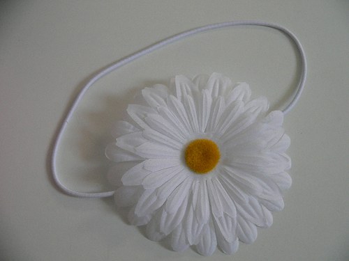 Čelenka pro malou slečnu - bílá gerbera — foto 4