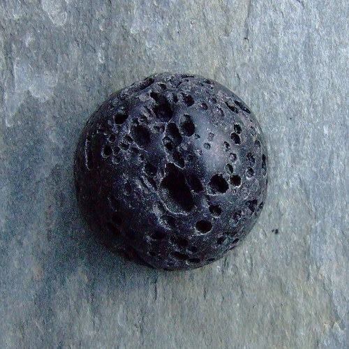 Lávový kámen, kabošon č.384 — foto 2