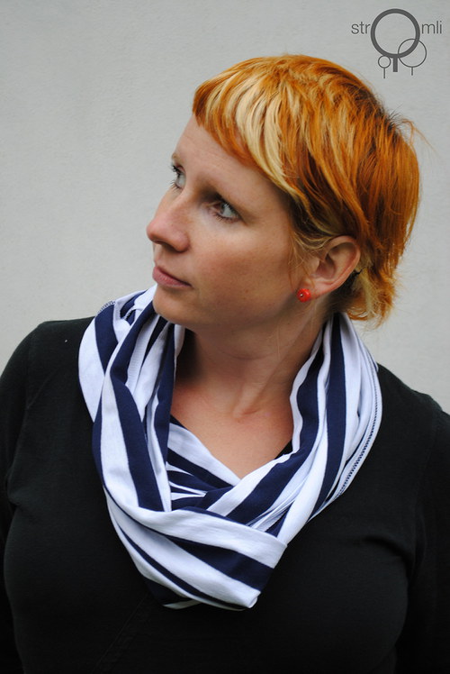 Námořnická šála modrá silný pruh — foto 2