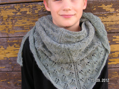 Lístečkový šátek — foto 3