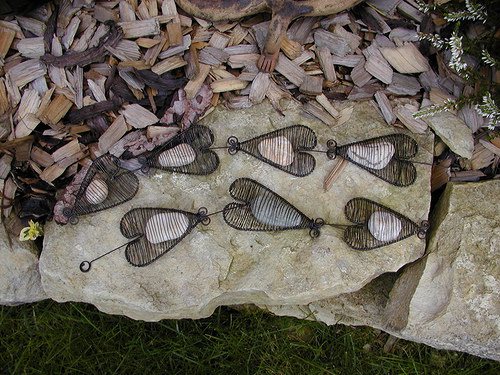 Dvě girlandy kamenných srdcí — foto 2