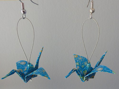 Origami jeřáb modrý s kytičkami — foto 2