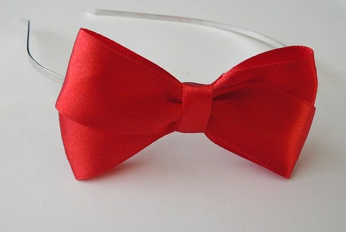 Elegantní čelenka pro sněhurku — foto 3