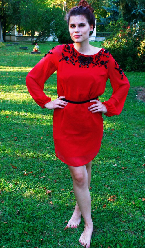 Luxusní šaty — foto 3