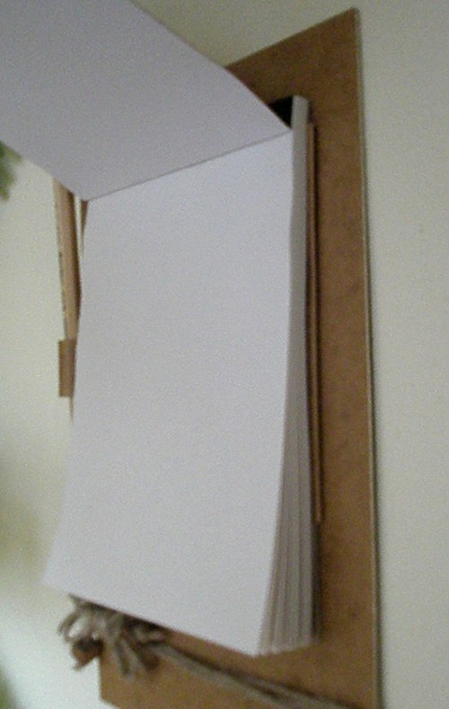 Notýsek na zeď — foto 3