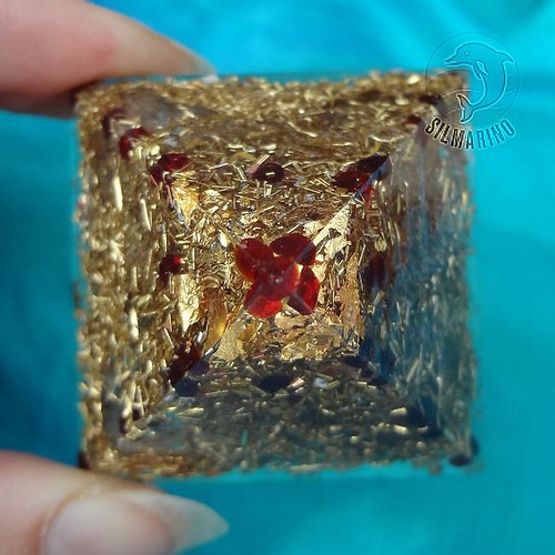 Orgonitová pyramidka "barvy exotiky" — foto 4