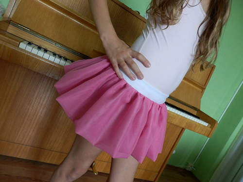 ***Růžová taneční sukýnka — foto 2