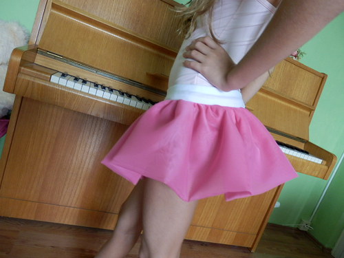 ***Růžová taneční sukýnka — foto 4