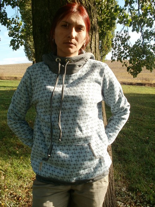 Mikina — foto 2