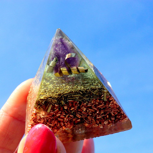 Orgonit *Pyramida 2* 4x4 - Ametystový hrot — foto 5