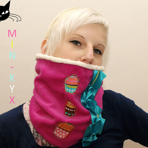NÁKRČNÍ-KYX hard pink/cupcake — foto 2