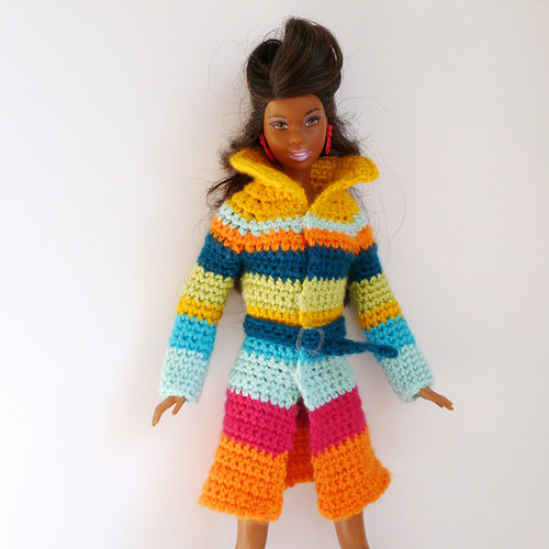 Pruhovaný kabát pro Barbie MUSE — foto 3