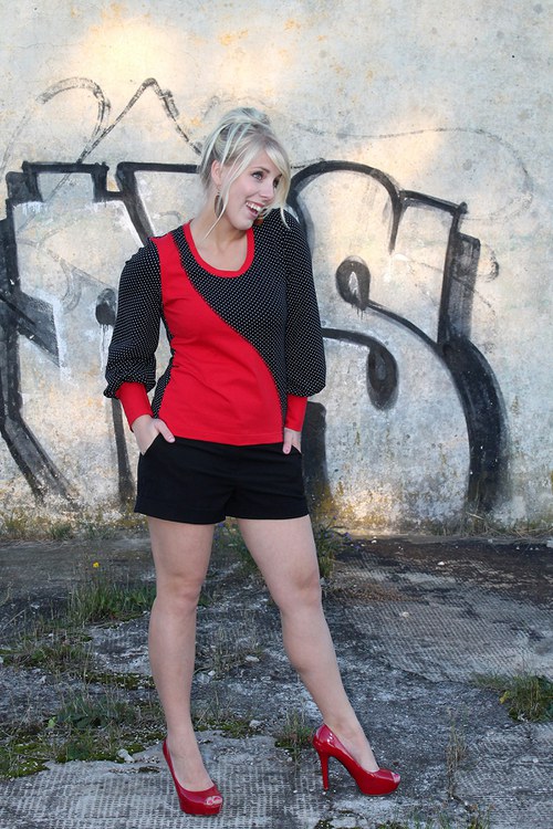 Triko puntík — foto 3