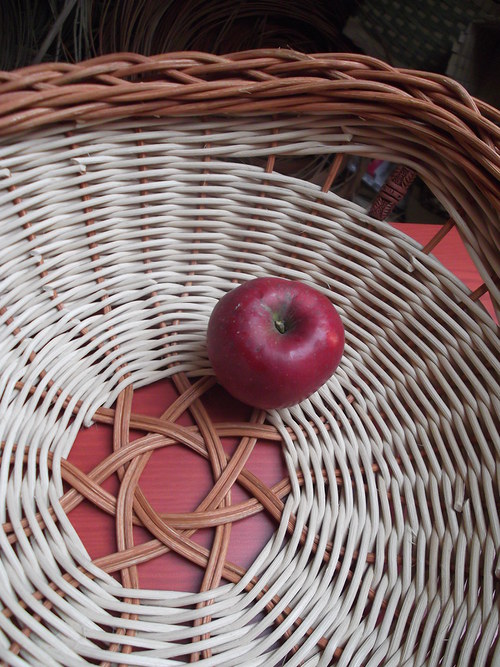 Trojrohý košík s keramickými korálky — foto 3