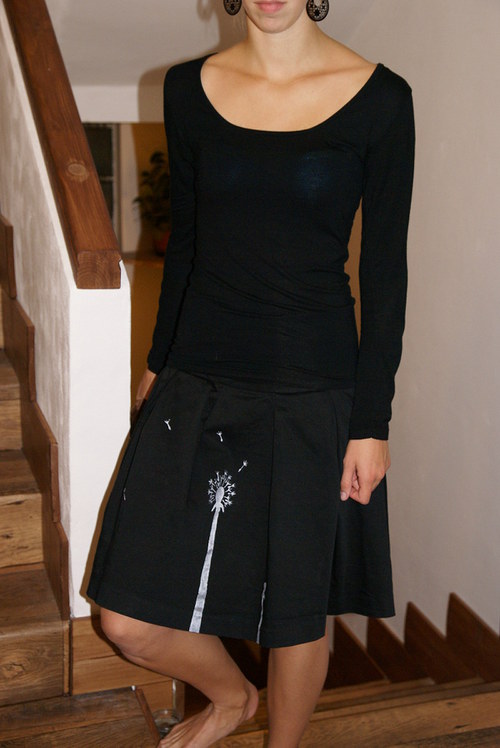 Černá sukýnka — foto 3