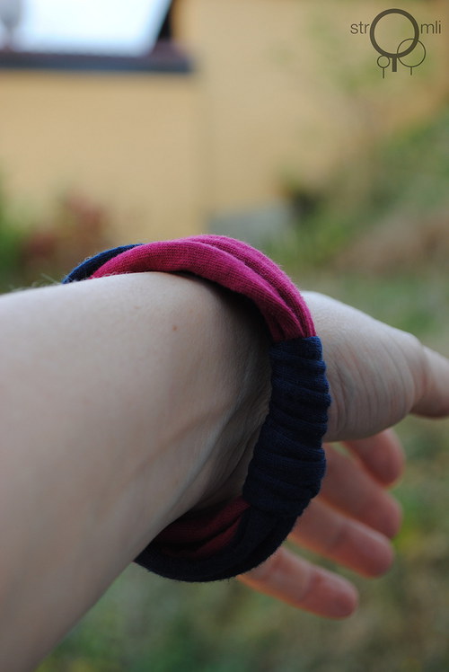 Náramek modro vínový — foto 3