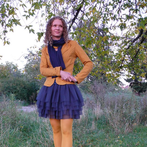 Tmavě modrá tylová sukně — foto 3