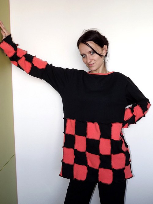Triko "Lososové kostky v černé" — foto 3
