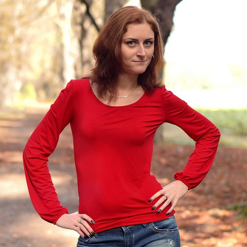 Lady in red, vel. M — foto 2