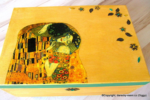 Šperkovnice - Gustav Klimt "The Kiss" — foto 5