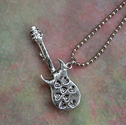 Steampunková kytara — foto 2