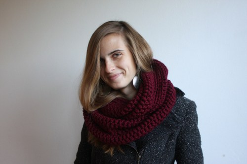 Nákrčník "Bordó" — foto 2