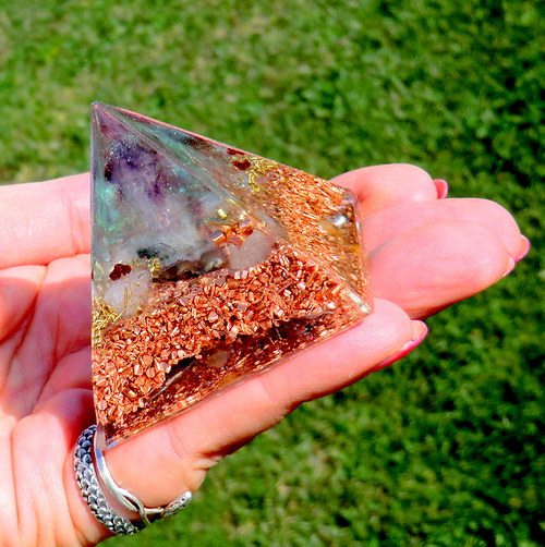 Orgonit 3 - Pyramida 5x4,5 - Ametystový hrot — foto 4