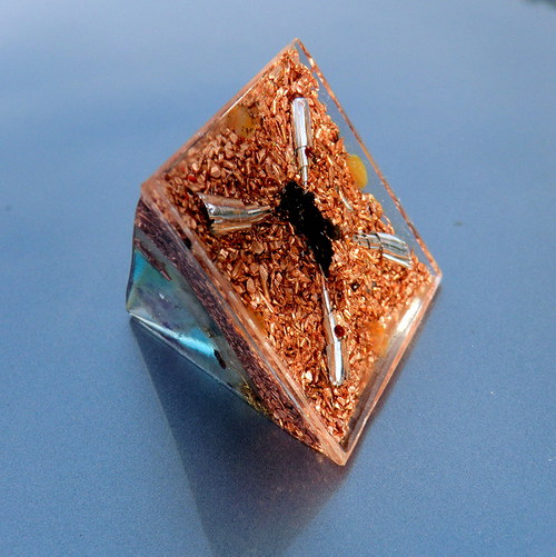 Orgonit 3 - Pyramida 5x4,5 - Ametystový hrot — foto 5