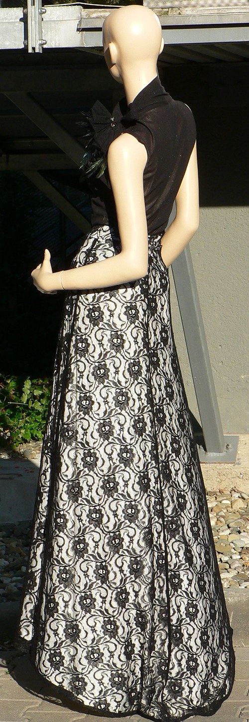 Krajková sukně — foto 3