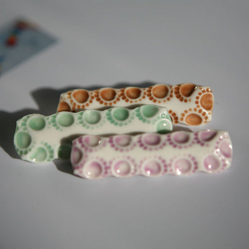Šálivá... (porcelánová brož) — foto 5