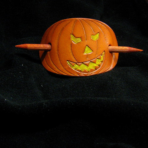 Halloweenská spona do vlasů — foto 3