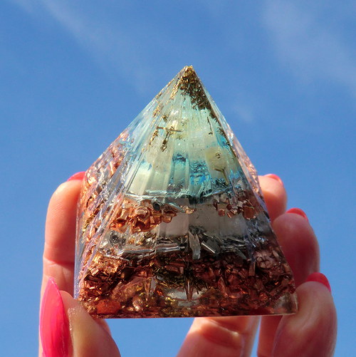 Orgonit* (4)Velká pyramida/Broušená *Meditační* — foto 2