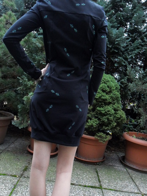 Šaty — foto 3
