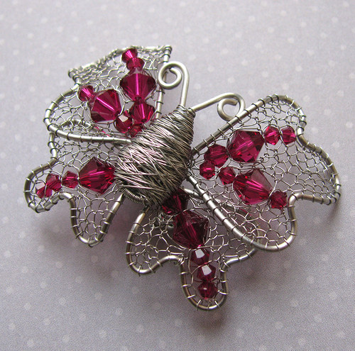 Motýl- brož Swarovski "Ruby" — foto 2