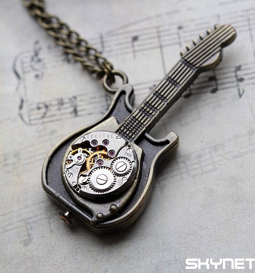 Steampunková kytara — foto 3