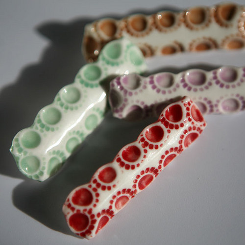 Šálivá...IV (porcelánová brož) — foto 3