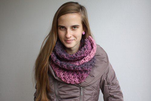 Nákrčník "Violet" — foto 2