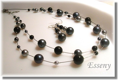Šedočerná elegantní..... — foto 2