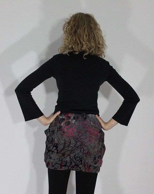 Volná minisukně — foto 3