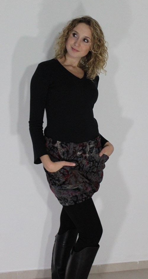 Volná minisukně — foto 4