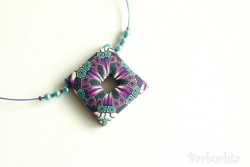 Náhrdelník kaleidoskop hranatý — foto 2