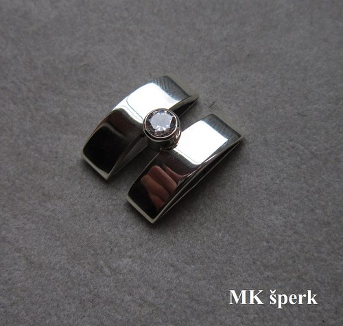 Přívěsek se zirkonem — foto 2