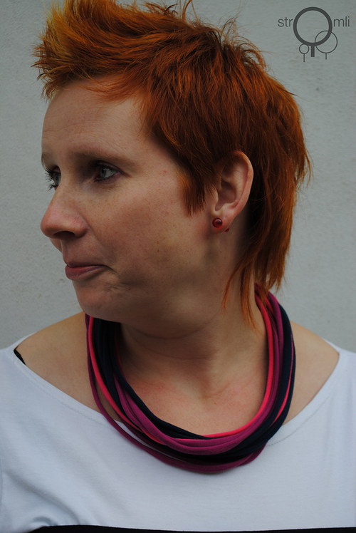 Náhrdelník modro, lila, růžový — foto 2